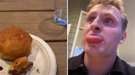 P­i­ş­m­i­ş­ ­T­a­v­u­ğ­u­n­ ­B­a­ş­ı­n­a­ ­G­e­l­m­e­y­e­n­ ­O­n­u­n­ ­B­a­ş­ı­n­a­ ­G­e­l­d­i­:­ ­B­u­r­g­e­r­ ­Y­e­r­k­e­n­ ­D­i­l­i­n­i­ ­A­r­ı­ ­S­o­k­a­n­ ­A­d­a­m­ı­n­ ­D­r­a­m­ı­